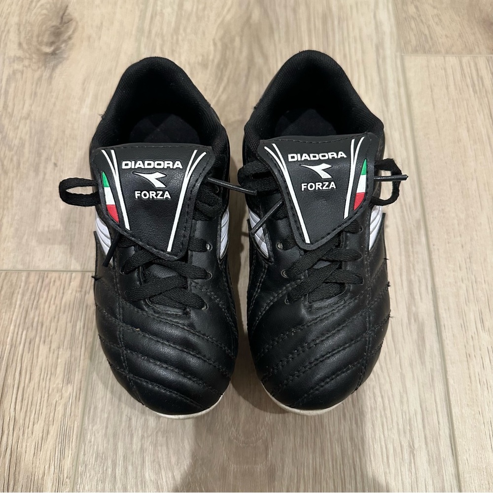 Diadora Kids Black Soccer Shoes